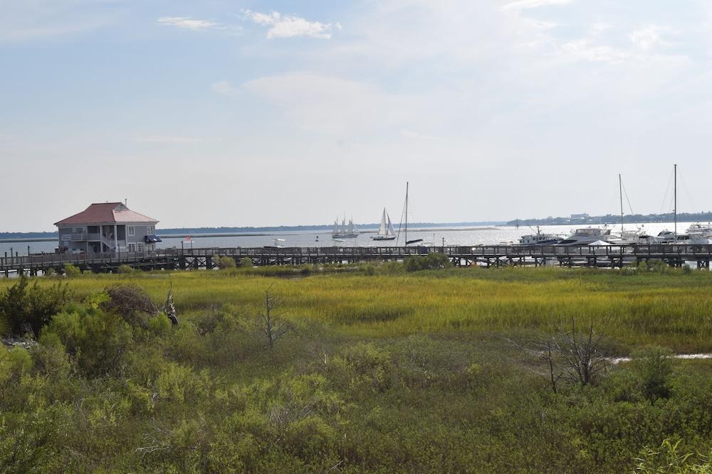 Harborside At Charleston Harbor Resort And Marina Mount Pleasant Exterior foto